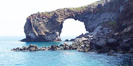 Arch of Punta Perciato in Salina