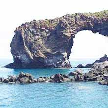 Arch of Punta Perciato in Salina