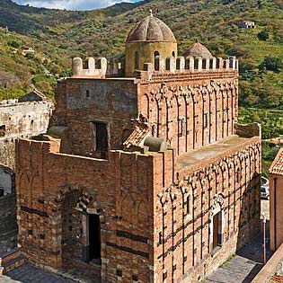 Basilica dei Santi Pietro e Paolo a Casalvecchio Siculo