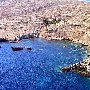 Cala Mare Morto a Lampedusa