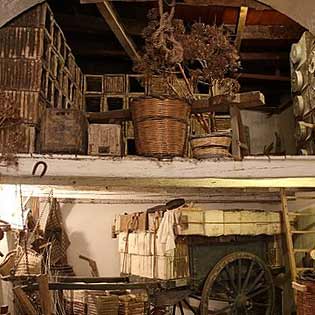 House Museum of traditional beekeeping in Sortino