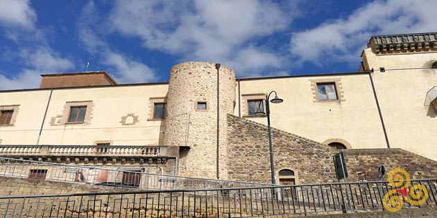 Alagona Castle in Francofonte