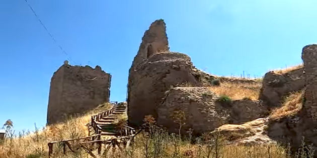 Agira Castle