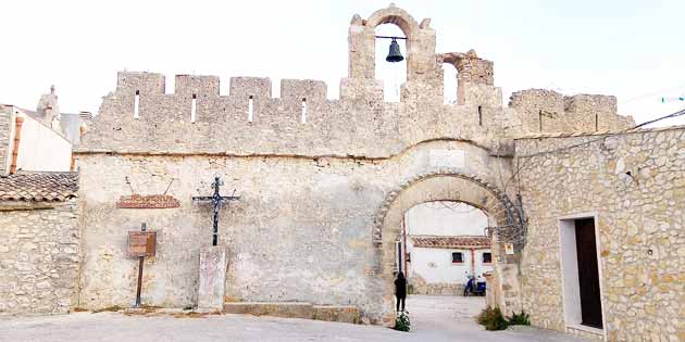 Baida Castle
