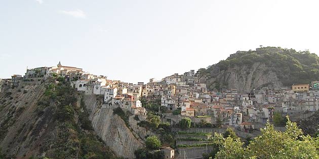 Motta Camastra Castle