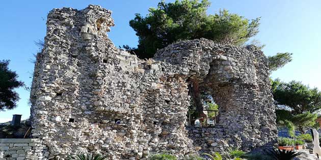 Castle of Novara of Sicily
