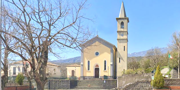 Church of the Sacred Heart in Fornazzo - Milo
