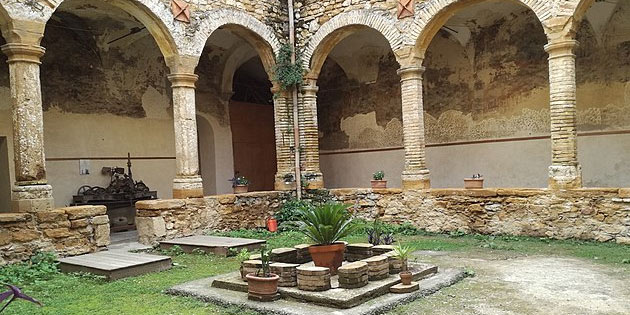 Convent of S. Maria di Gesù in Pietraperzia