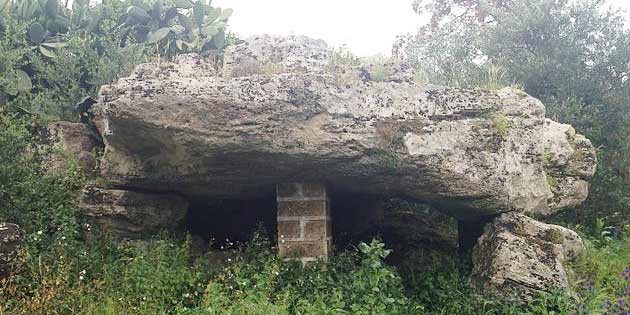 Dolmen of Avola