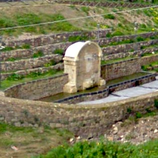 Fontana Canali a Francofonte