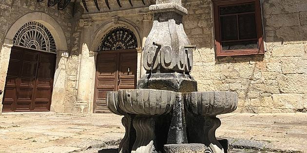Quattro Cannoli Fountain Petralia Soprana
