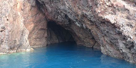 Cavallo Cave in Vulcano