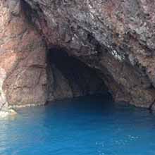 Grotta del Cavallo a Vulcano