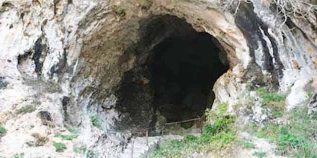 Grattara Cave in Madonie Park