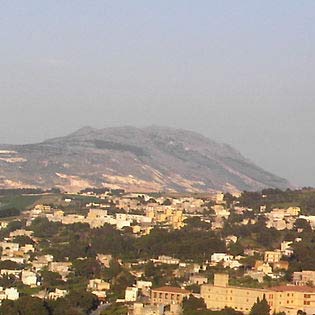 Polyphemus Cave in Valderice
