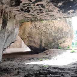 Saltpeter Cave in Syracuse