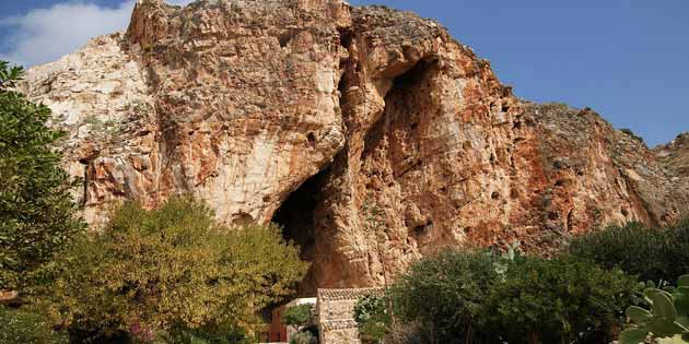 Caves of Scurati in Custonaci