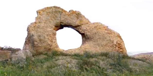 Astronomical Megalith of the Jato Valley