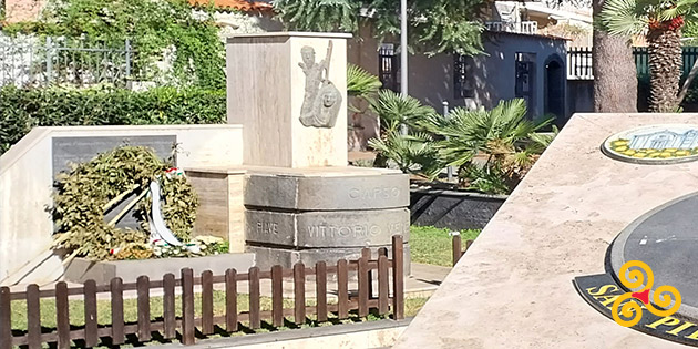 Monument to the fallen in San Pietro Clarenza
