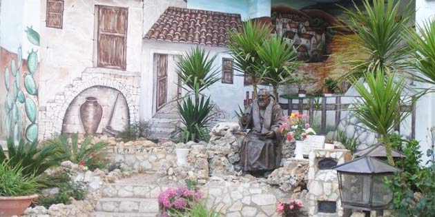 Monument to Padre Pio in Castrofilippo
