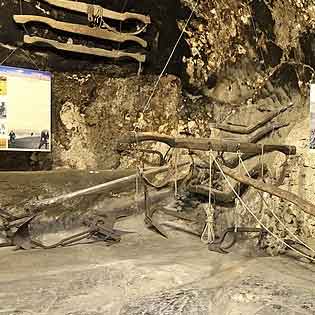 Museo Civico e Grotte Rupestri di Sperlinga