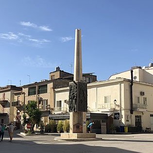 Obelisk in Delia
