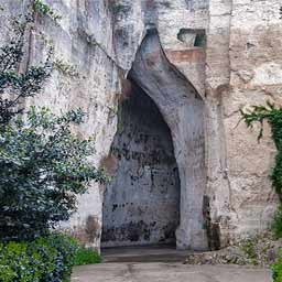 Orecchio di Dionisio a Siracusa