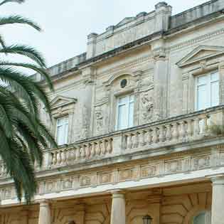 Vasquez Hospital in Solarino
