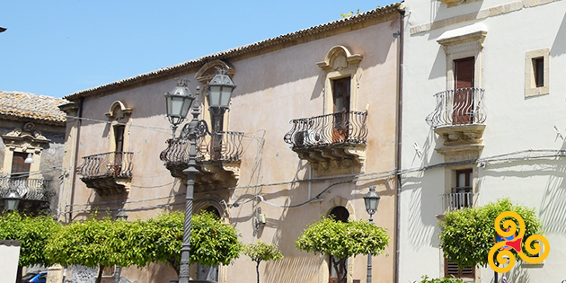 Palazzo Iatrini-Troìa a Militello in Val di Catania