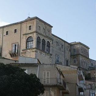 Principe Palace in Aragona