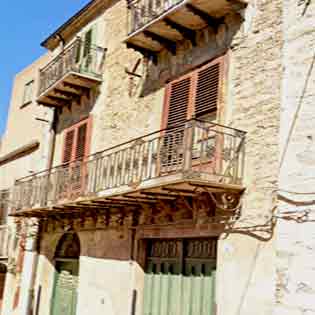 Palazzo Sarzana a Corleone