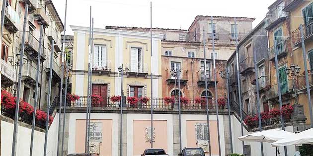Piazza Bertolami a Novara di Sicilia