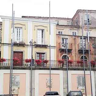 Piazza Bertolami a Novara di Sicilia