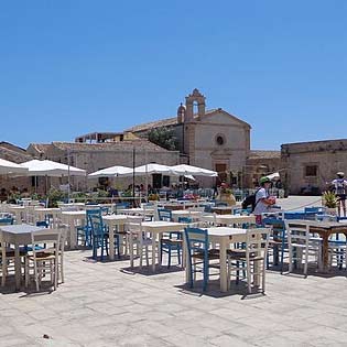 Piazza Regina Margherita in Marzamemi