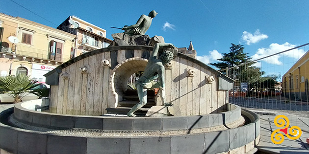 Piazza della Vittoria in San Pietro Clarenza
