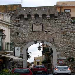 Porta Catania in Taormina