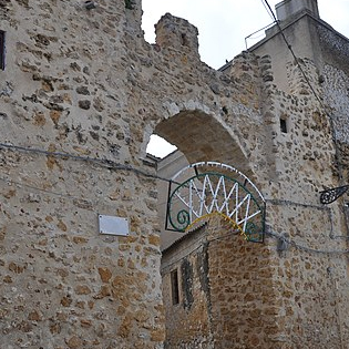 Golden Gate in Naro
