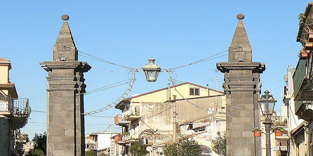 San Fratello Gate in Piedimonte Etneo
