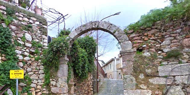 Porta di Sant'Antonio a San Marco D'Alunzio