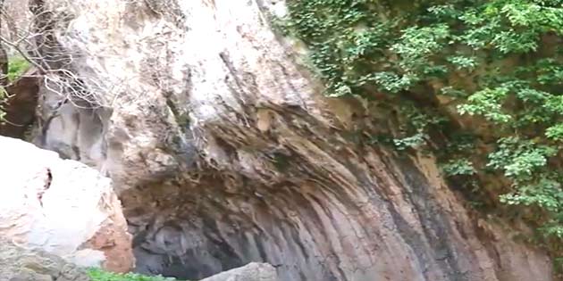 Shelter of Sperlinga in Novara di Sicilia
