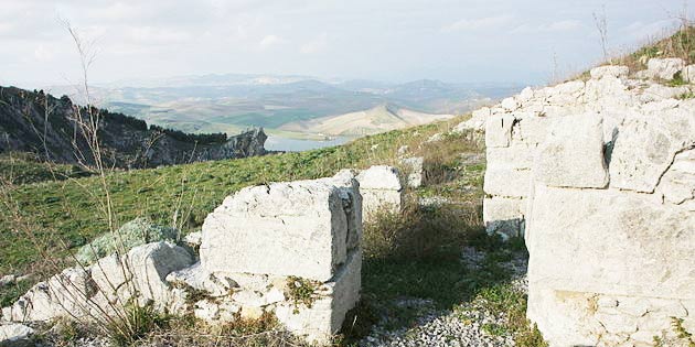 Ruderi di Entella a Contessa Entellina