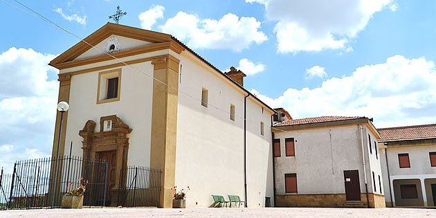 Santuario Madonna della Cava a Pietraperzia