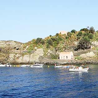 Spiaggia di Aci Trezza