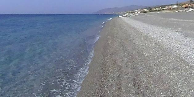 Nizza di Sicilia Beach