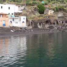 Spiaggia di Rinella a Salina