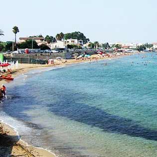 Beach Promenade Tremoli