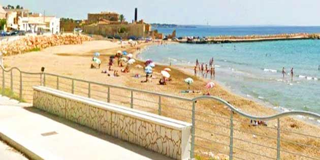 Beach of the Marina Vecchia of Avola