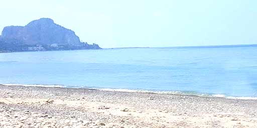 Spiaggia Playa degli Uccelli a Cefalù