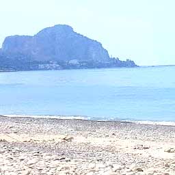 Playa degli Uccelli Beach in Cefalù