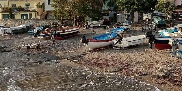 Spiaggia del Porticciolo Saia a Giardini Naxos